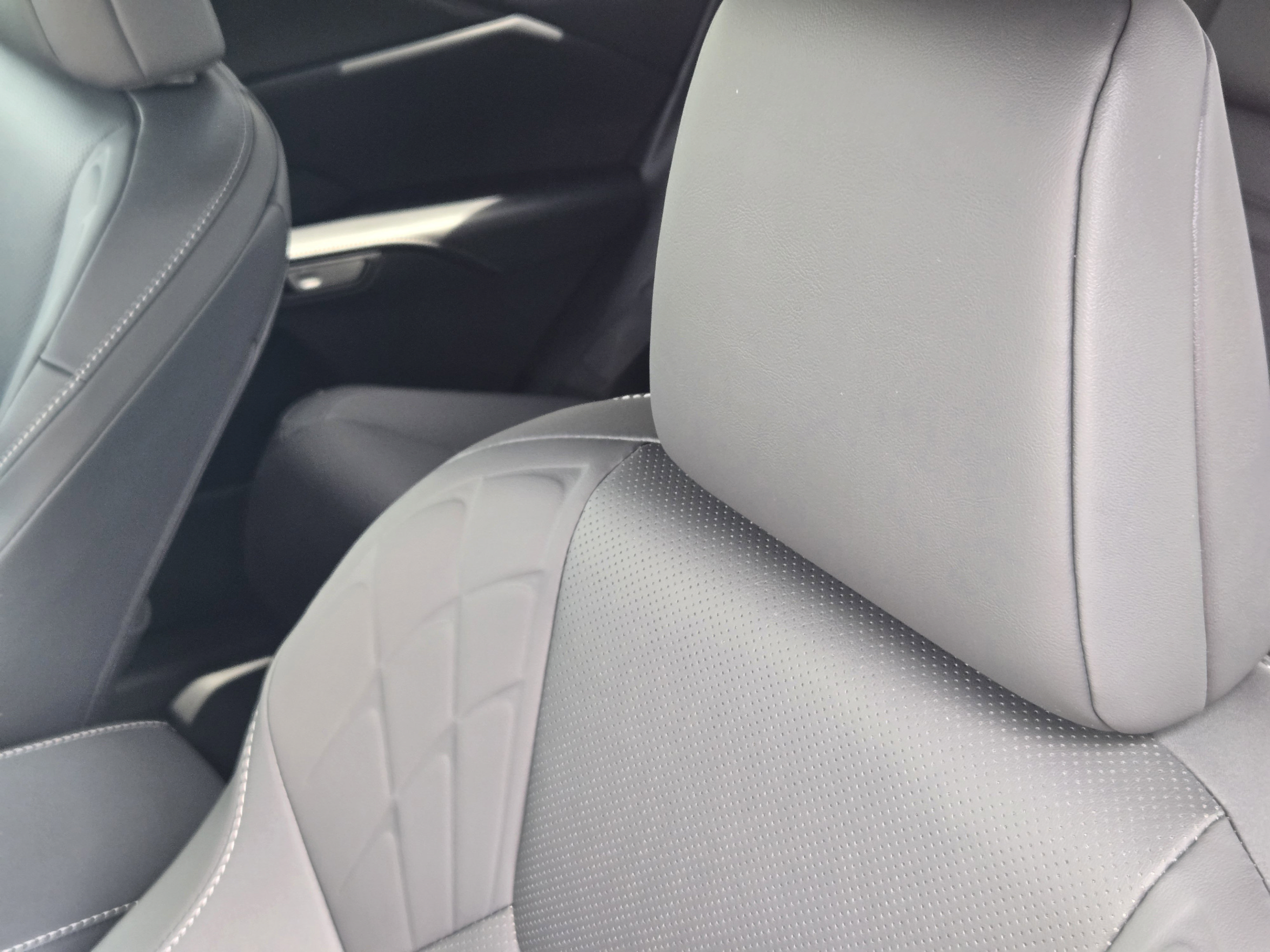 New 2026 Lexus RX 350h AWD/4WD image 14