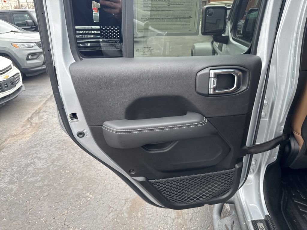 Used 2023 Jeep Gladiator Rubicon w/ Cold Weather Group image 34