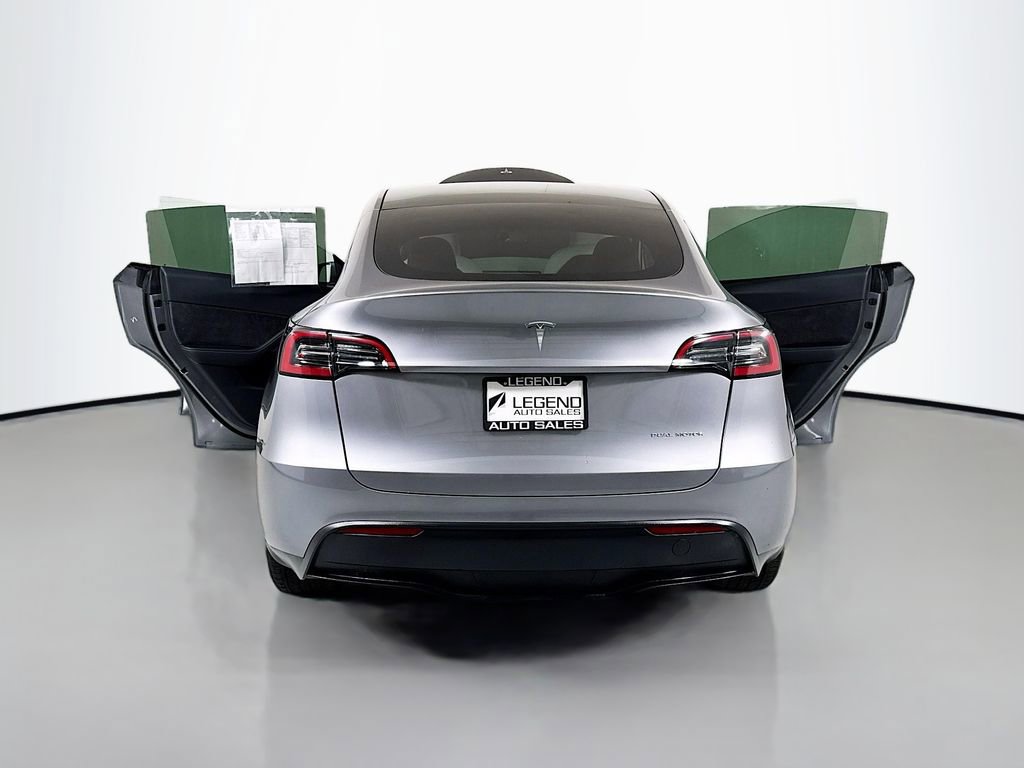 Used 2024 Tesla Model Y Long Range image 34