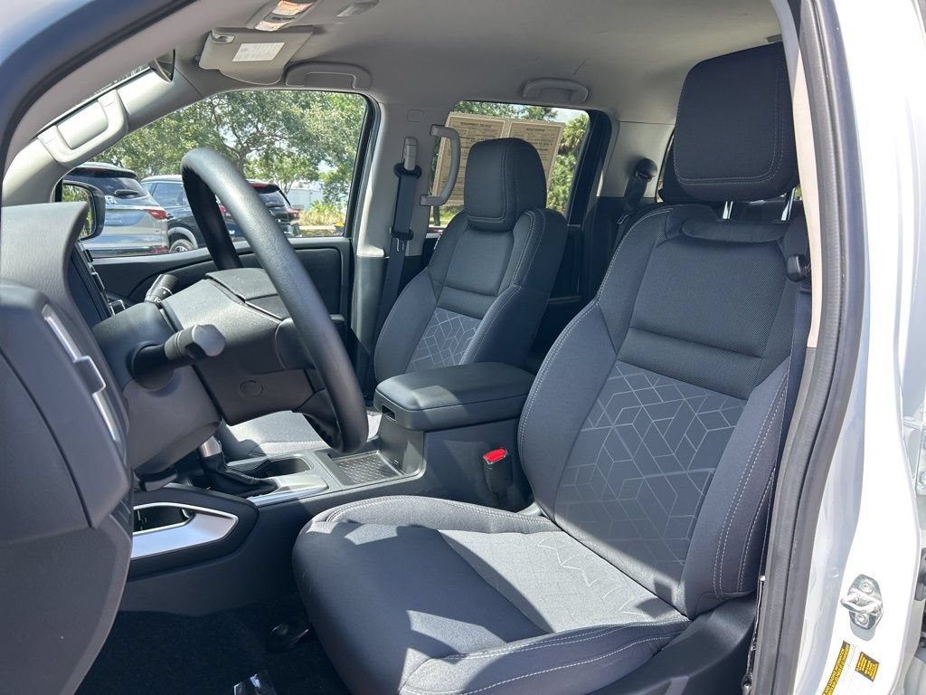 Certified 2025 Nissan Frontier SV AWD/4WD image 22