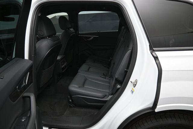 Used 2023 Audi Q7 2.0T Premium Plus w/ Premium Plus Package AWD/4WD image 29