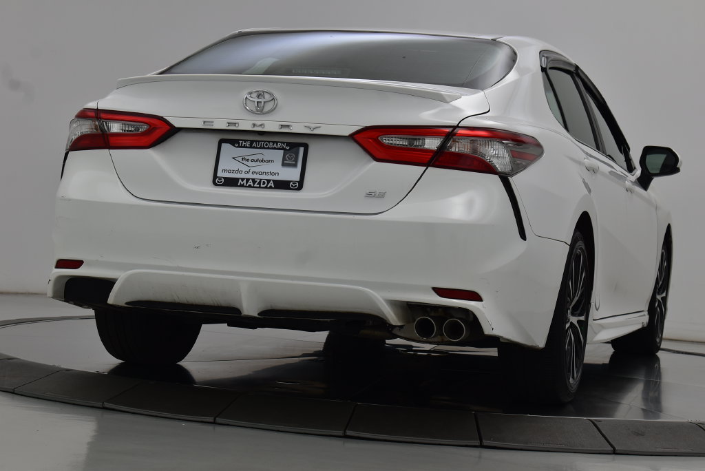 Used 2018 Toyota Camry SE FWD image 23