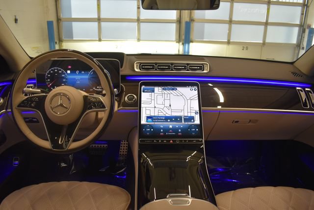 Used 2025 Mercedes-Benz S 580e 4MATIC Sedan image 5