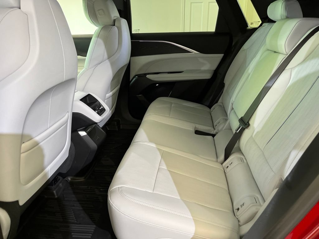 Certified 2024 Cadillac Lyriq Sport w/ LPO, Floor Liner Package AWD/4WD image 14