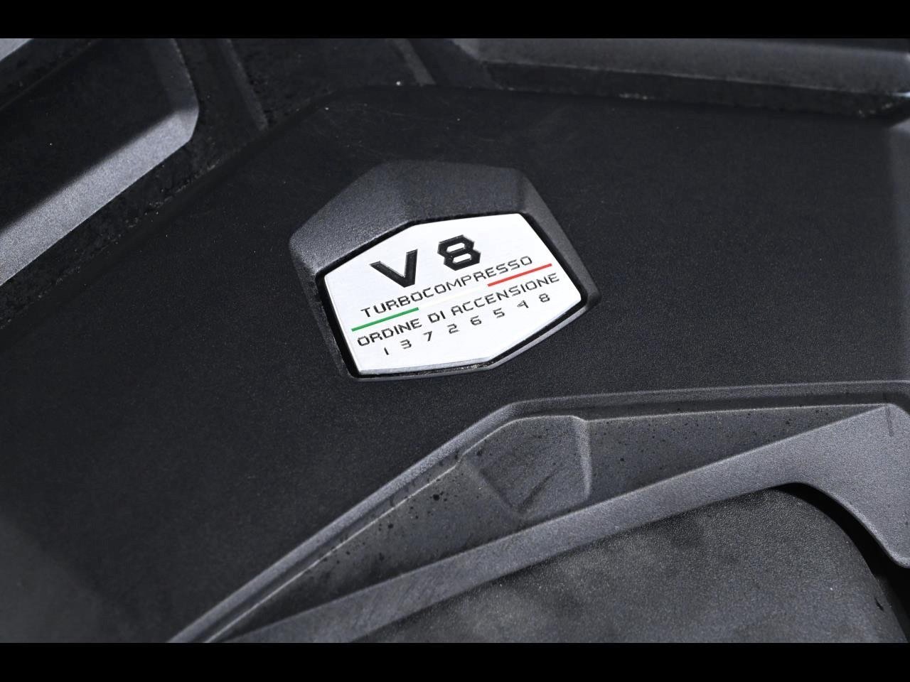 Used 2020 Lamborghini Urus AWD/4WD image 26