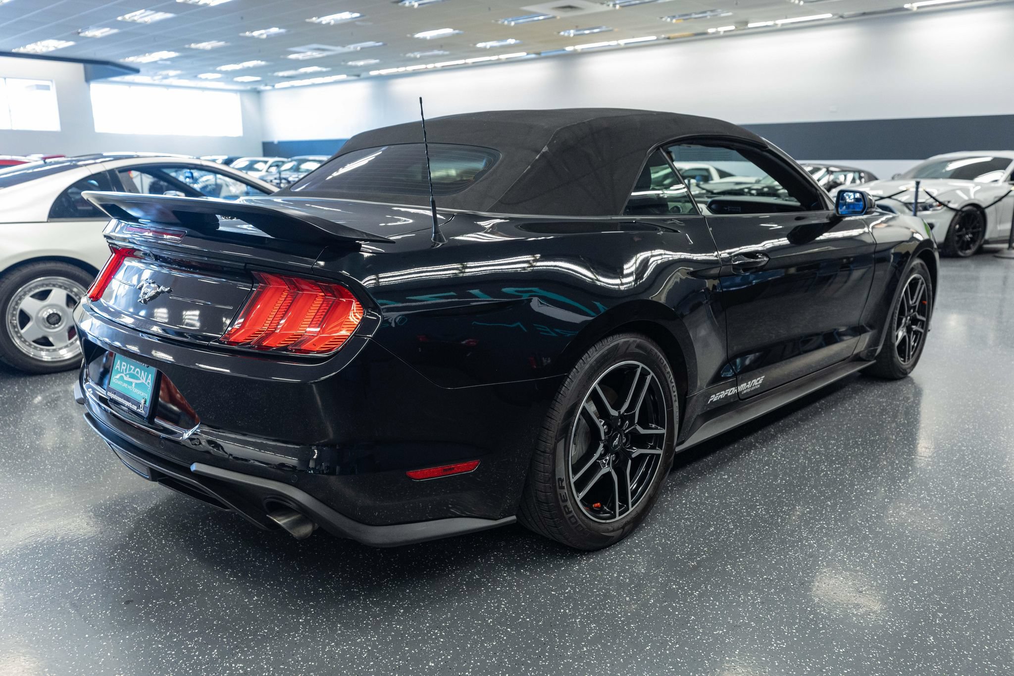 Used 2020 Ford Mustang Premium RWD image 5