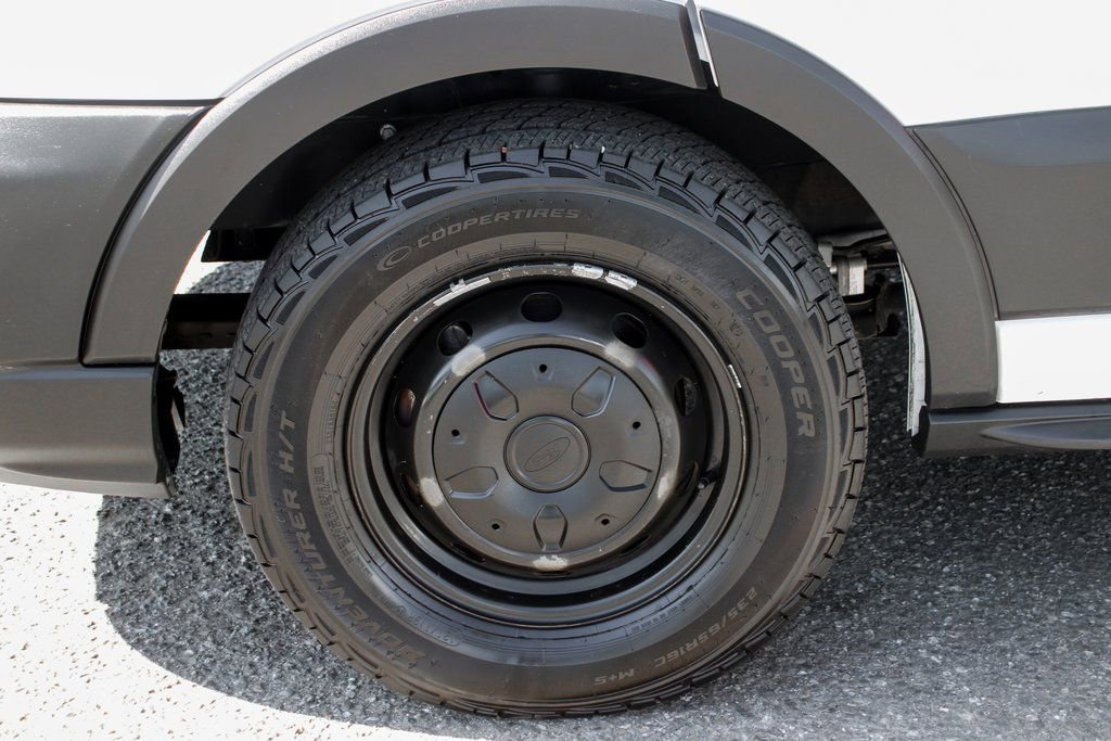 Used 2020 Ford Transit 150 XL image 34