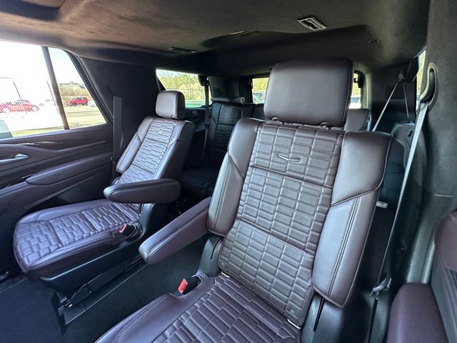 Used 2021 Cadillac Escalade Sport Platinum w/ Heavy-Duty Trailer Package image 39