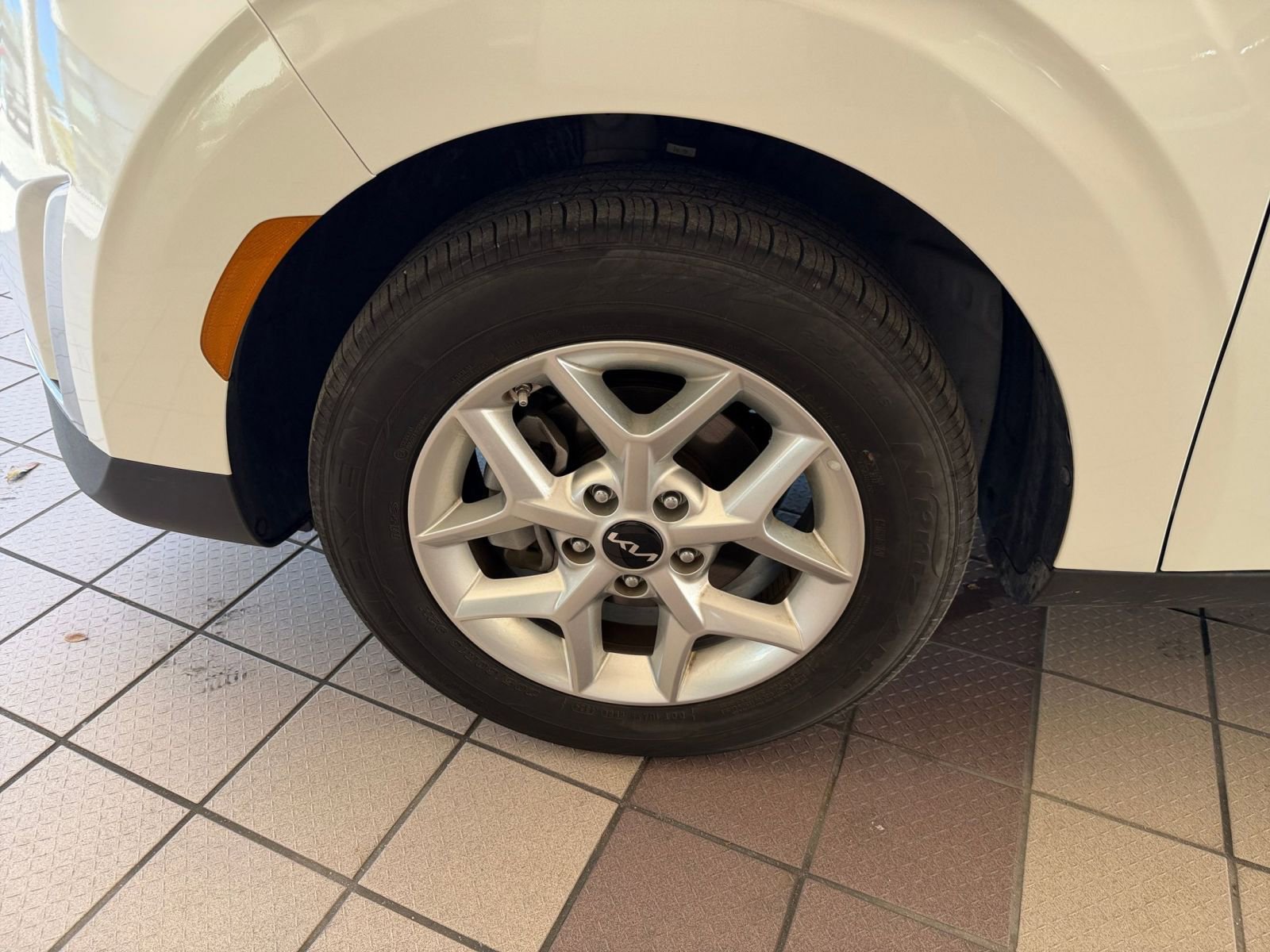 Used 2025 Kia Soul LX w/ LX Technology Package image 24