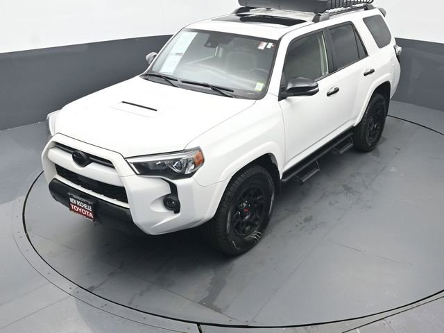 Certified 2021 Toyota 4Runner Venture w/ Moonroof Package AWD/4WD image 38