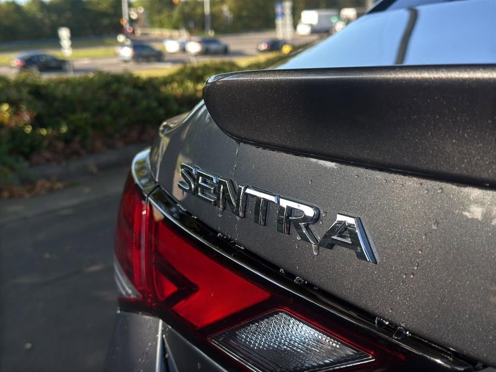 New 2025 Nissan Sentra SR image 14