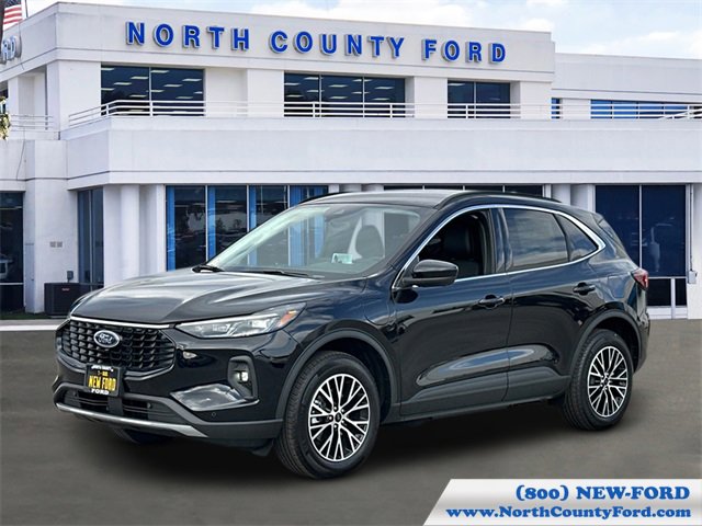 New 2025 Ford Escape SE w/ PHEV Premium Package