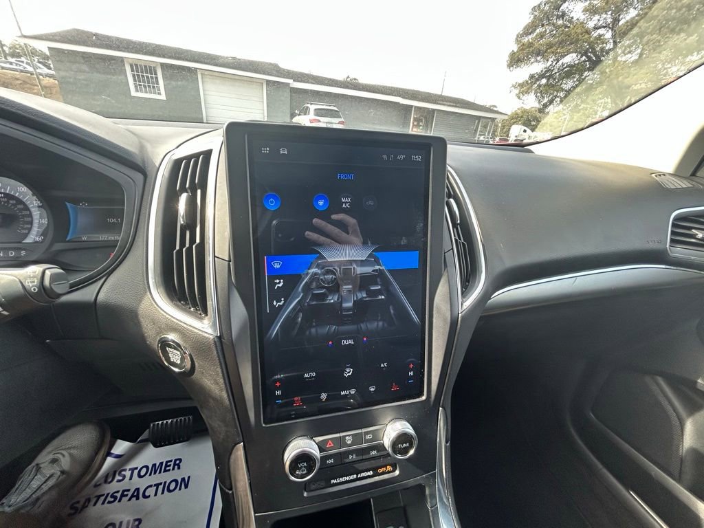 Used 2024 Ford Edge Titanium image 35