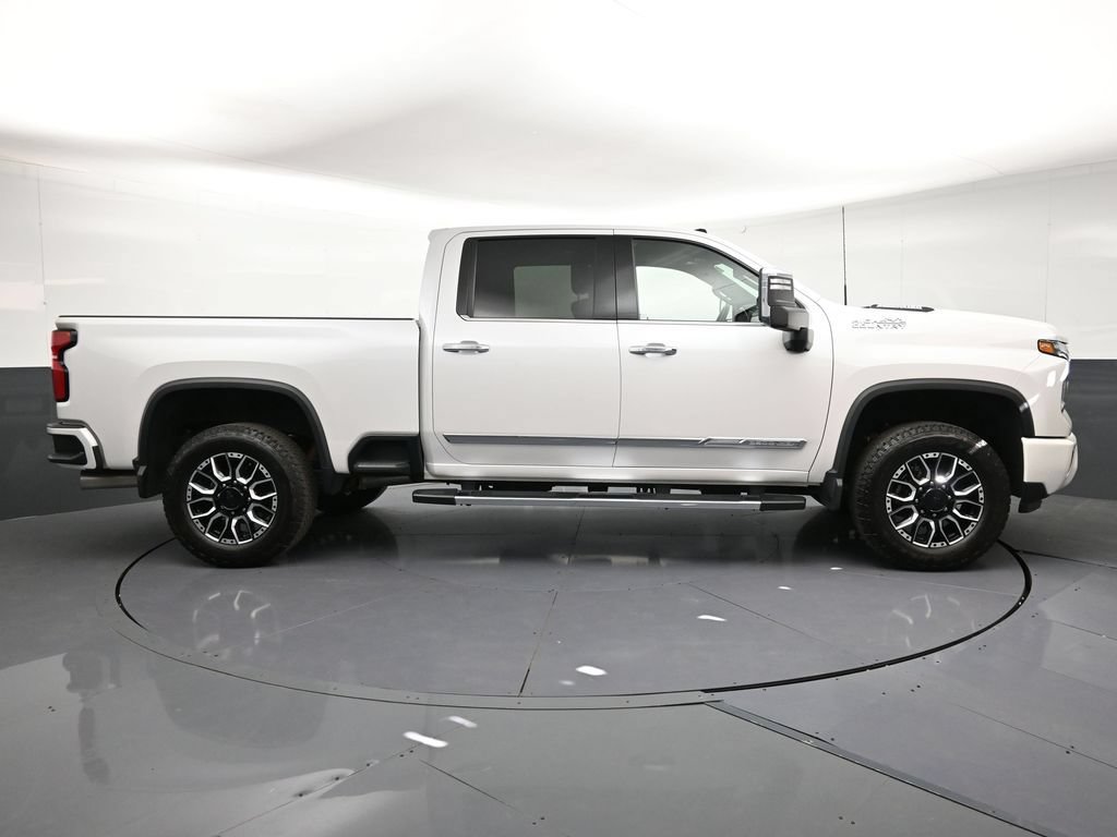 Certified 2025 Chevrolet Silverado 3500 High Country w/ High Country Premium Package AWD/4WD image 6