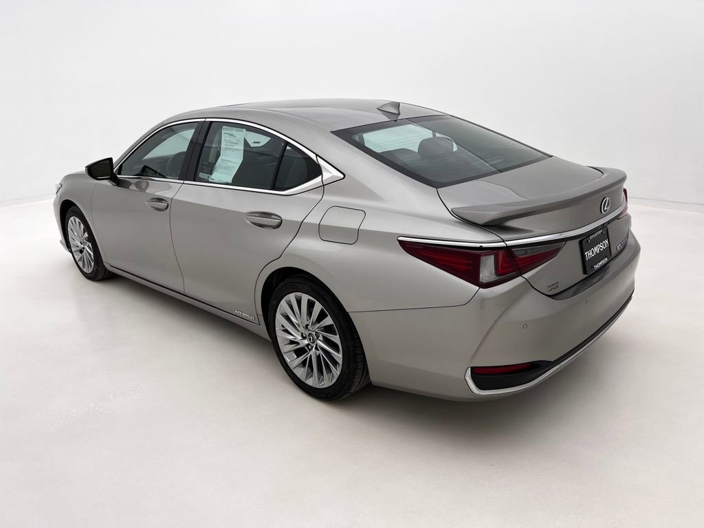 Used 2021 Lexus ES 300h w/ Accessory Package 2 image 9