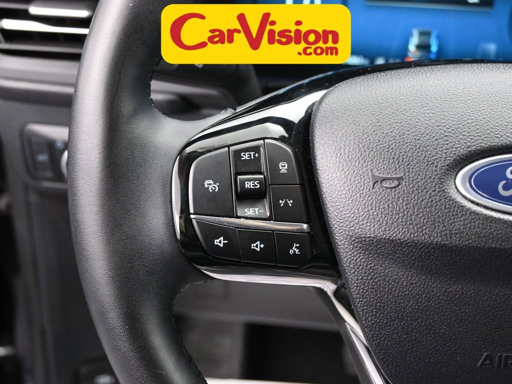 Used 2025 Ford Escape Platinum image 19