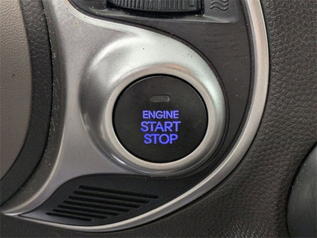 Used 2013 Hyundai Tucson Limited w/ Premium Pkg image 16