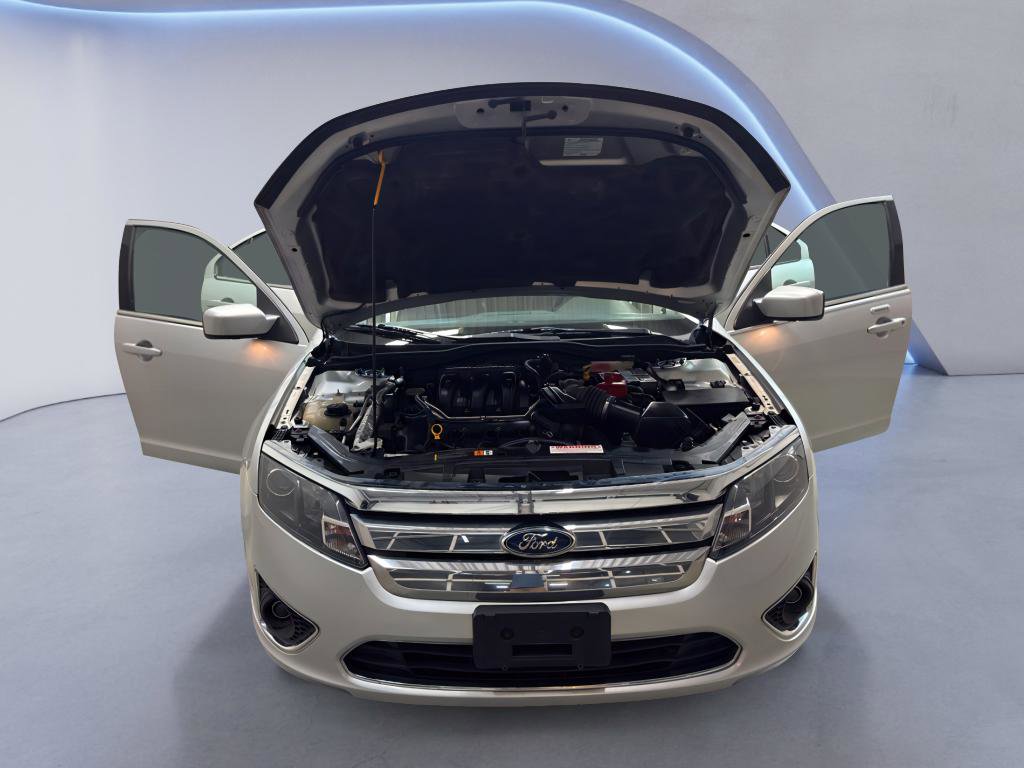 Used 2011 Ford Fusion SEL w/ 302A Rapid Spec Order Code image 9