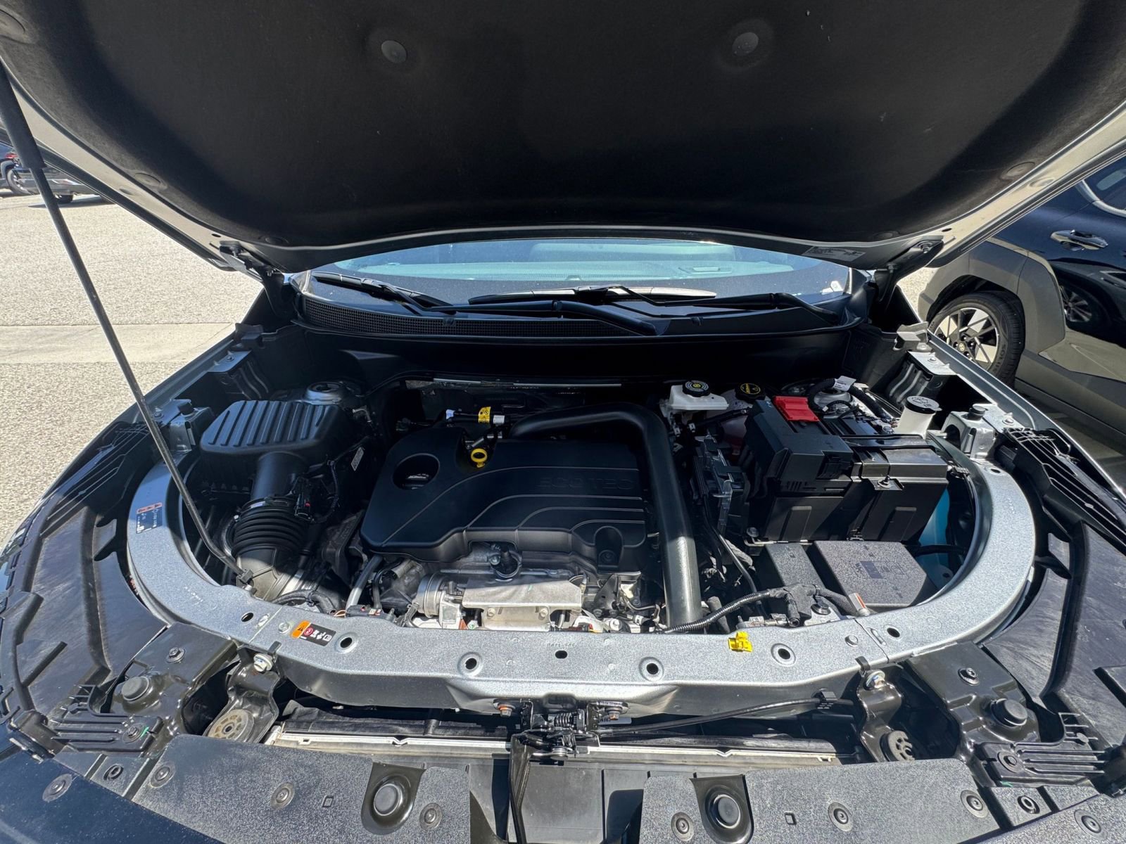 Used 2025 Chevrolet Equinox LT FWD image 33