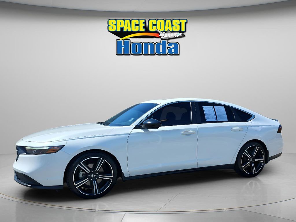 Used 2023 Honda Accord Sport image 9