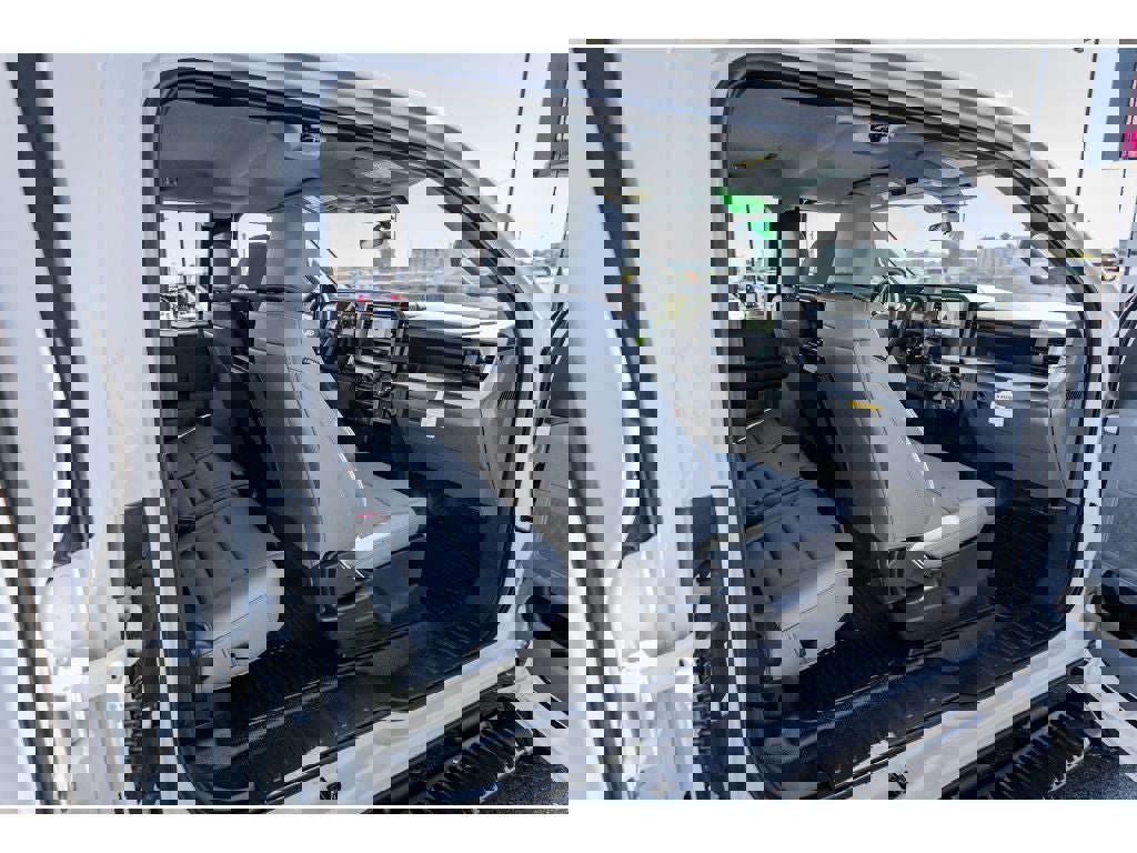 New 2026 Ford F250 XL image 27