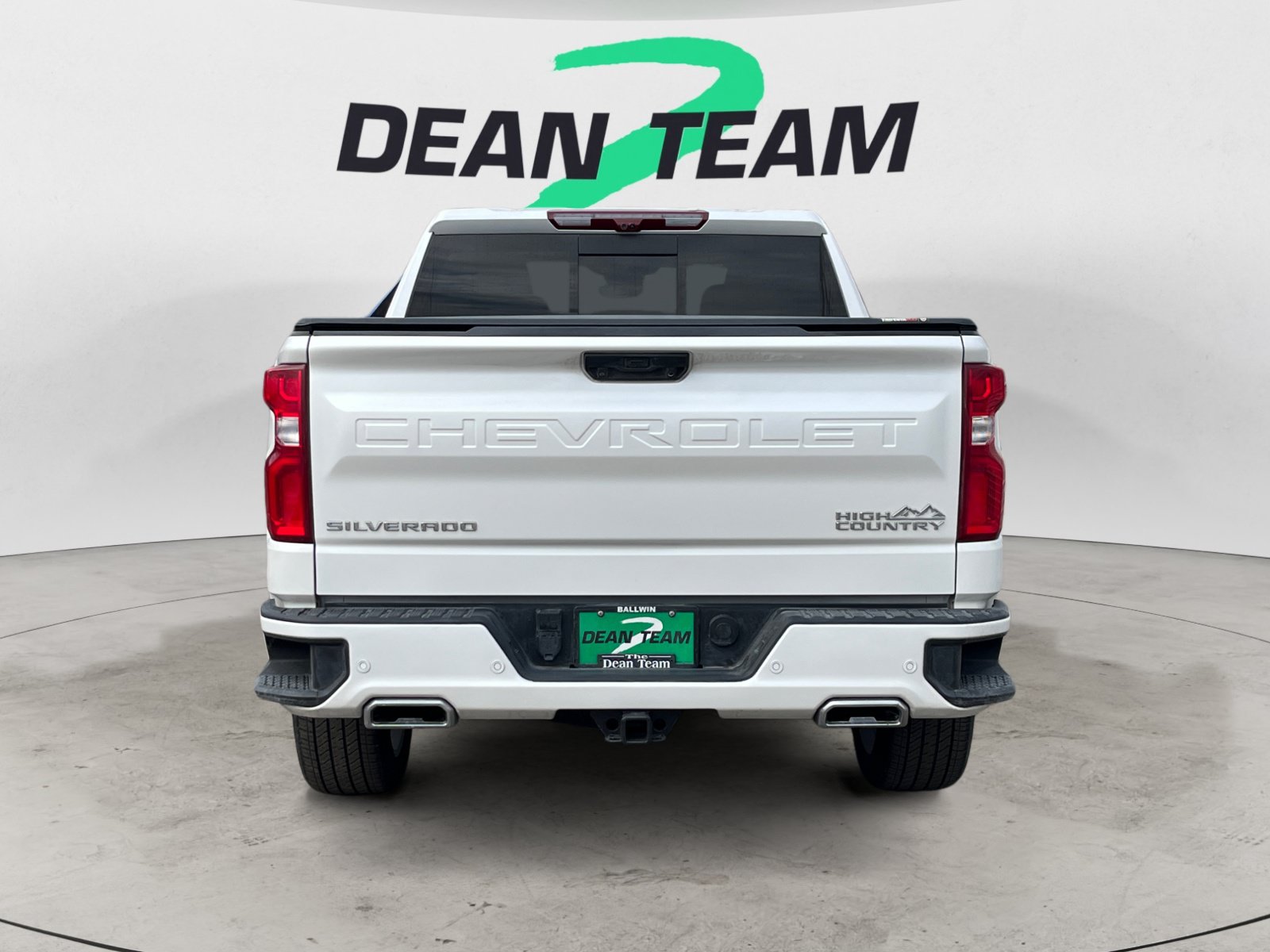 Used 2024 Chevrolet Silverado 1500 High Country w/ High Country Premium Package AWD/4WD image 7