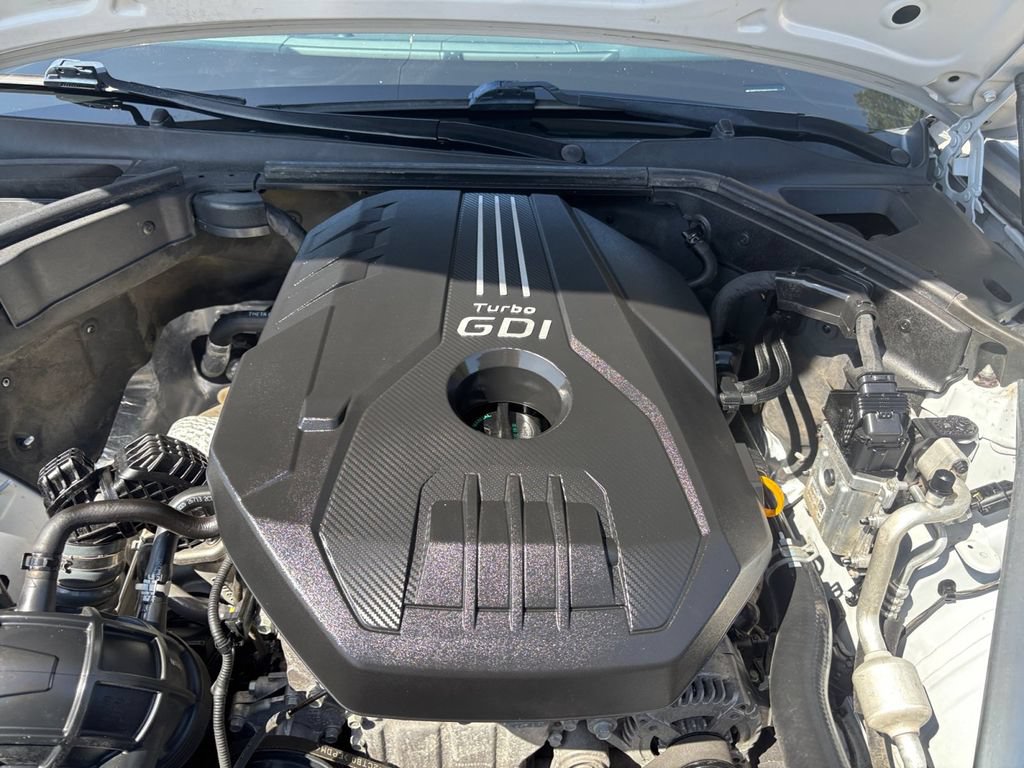 Used 2023 Genesis G70 2.0T w/ Sport Prestige Package RWD image 19