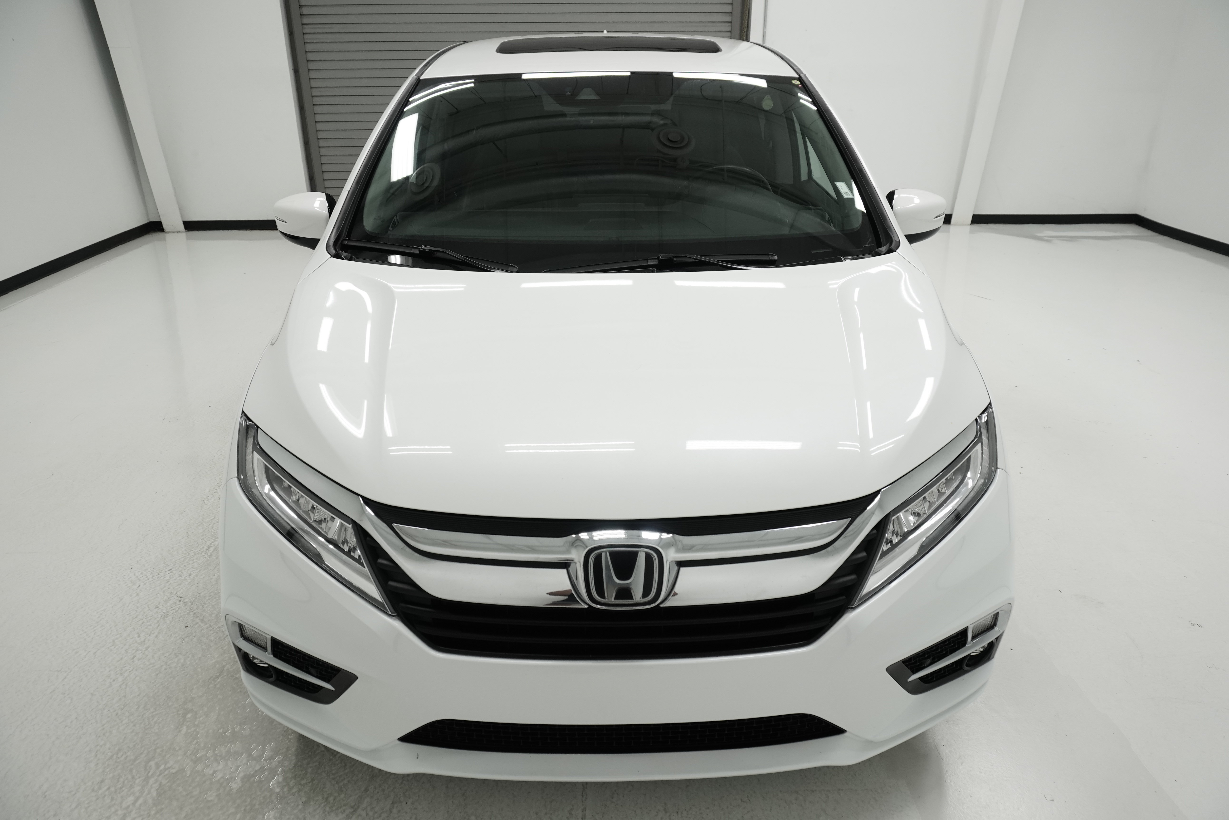 Used 2020 Honda Odyssey Elite image 2