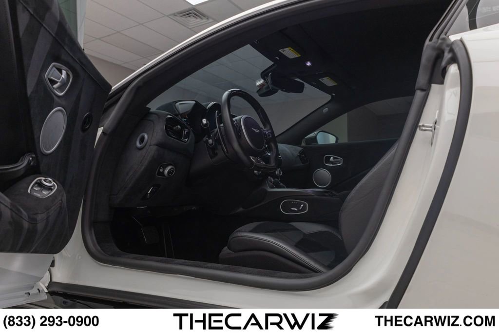 Used 2019 Aston Martin V8 Vantage Coupe RWD image 34
