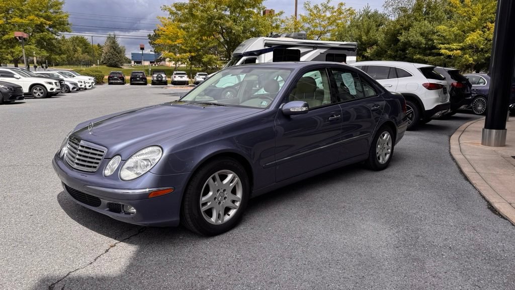 Used 2005 Mercedes-Benz E 320 CDI Sedan image 7