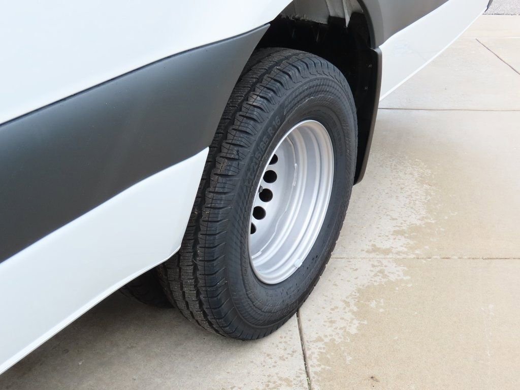 Used 2024 Mercedes-Benz Sprinter 3500 image 52