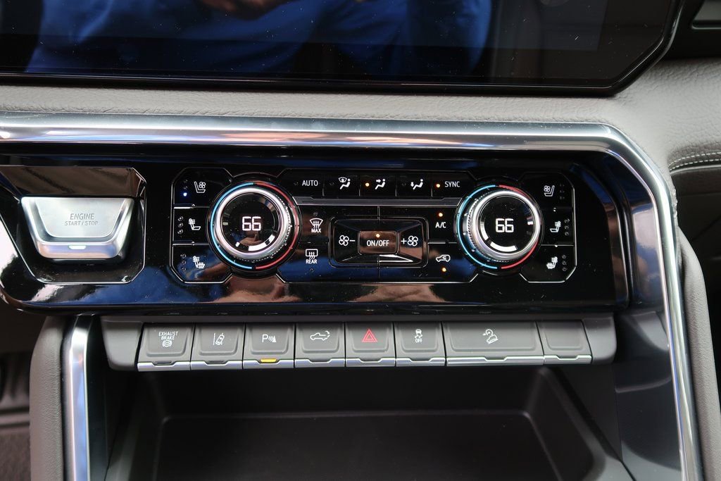 New 2026 GMC Sierra 2500 Denali w/ Denali Reserve Package image 16