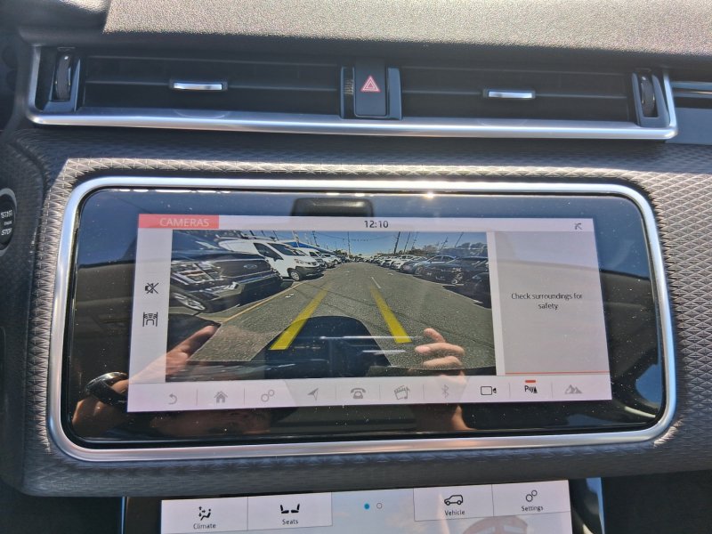 Used 2018 Land Rover Range Rover Velar S AWD/4WD image 13
