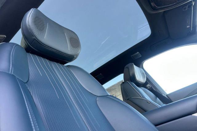 New 2025 Cadillac Escalade IQ Luxury 2 image 20