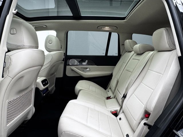Used 2023 Mercedes-Benz GLS 450 4MATIC image 19