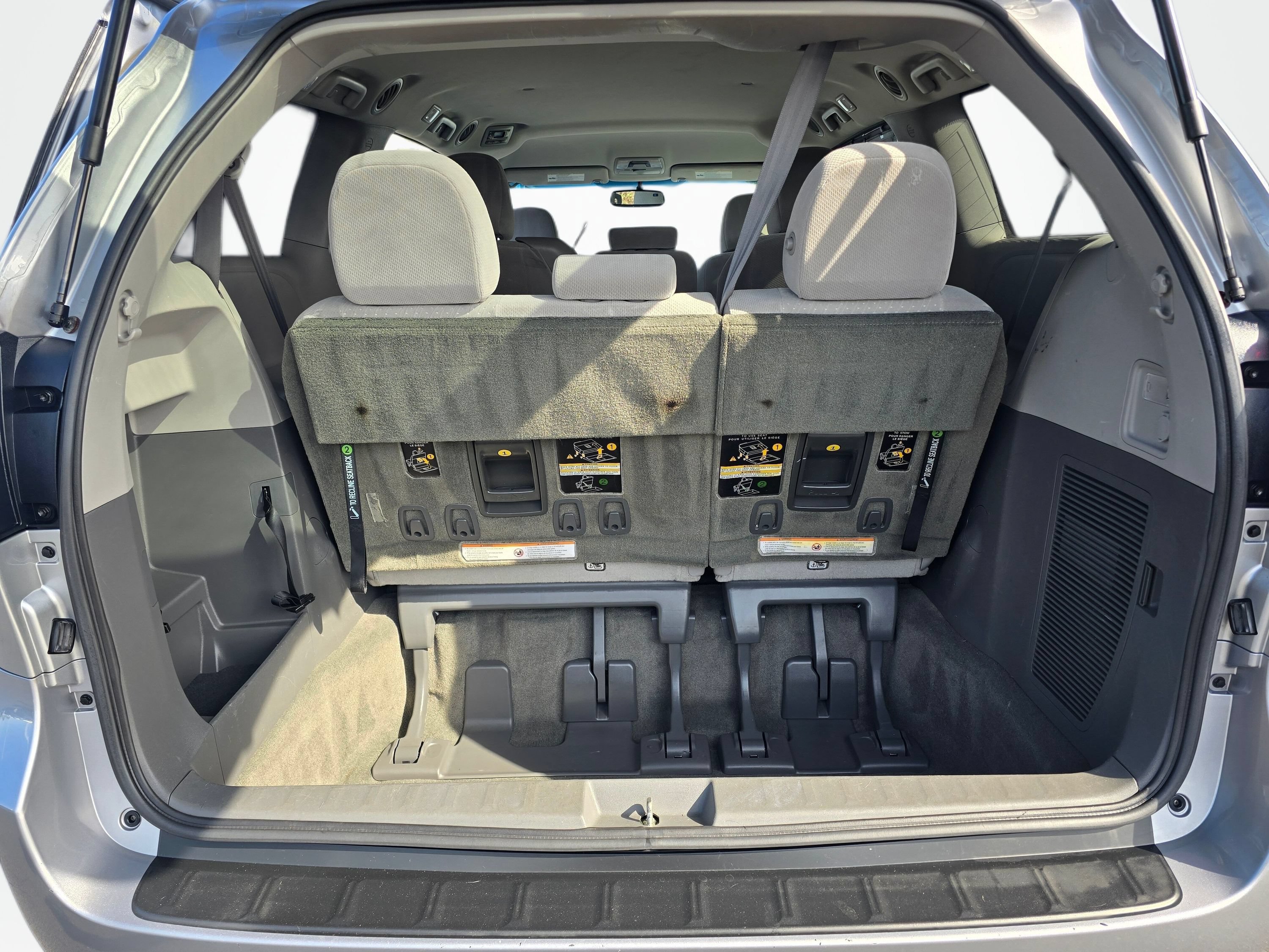 Used 2017 Toyota Sienna LE FWD image 11