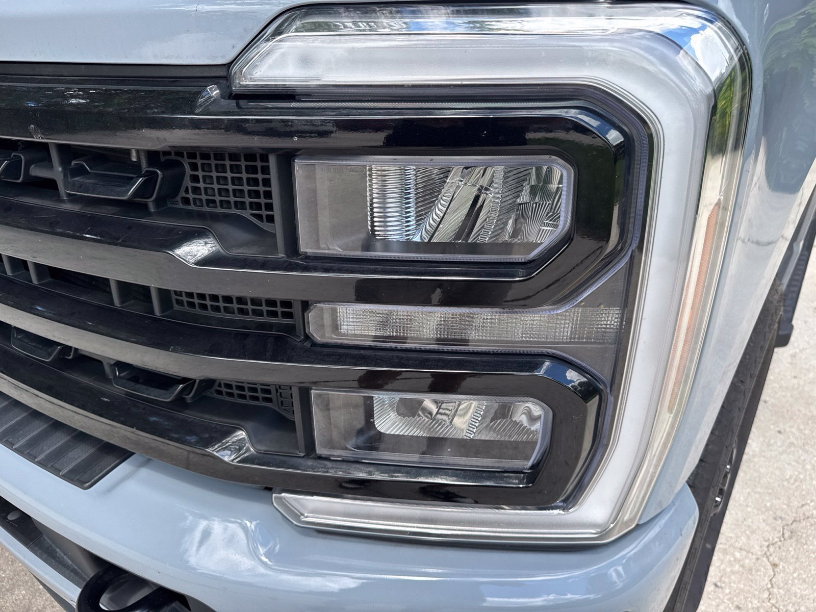 Used 2024 Ford F250 Lariat w/ Lariat Ultimate Package AWD/4WD image 13
