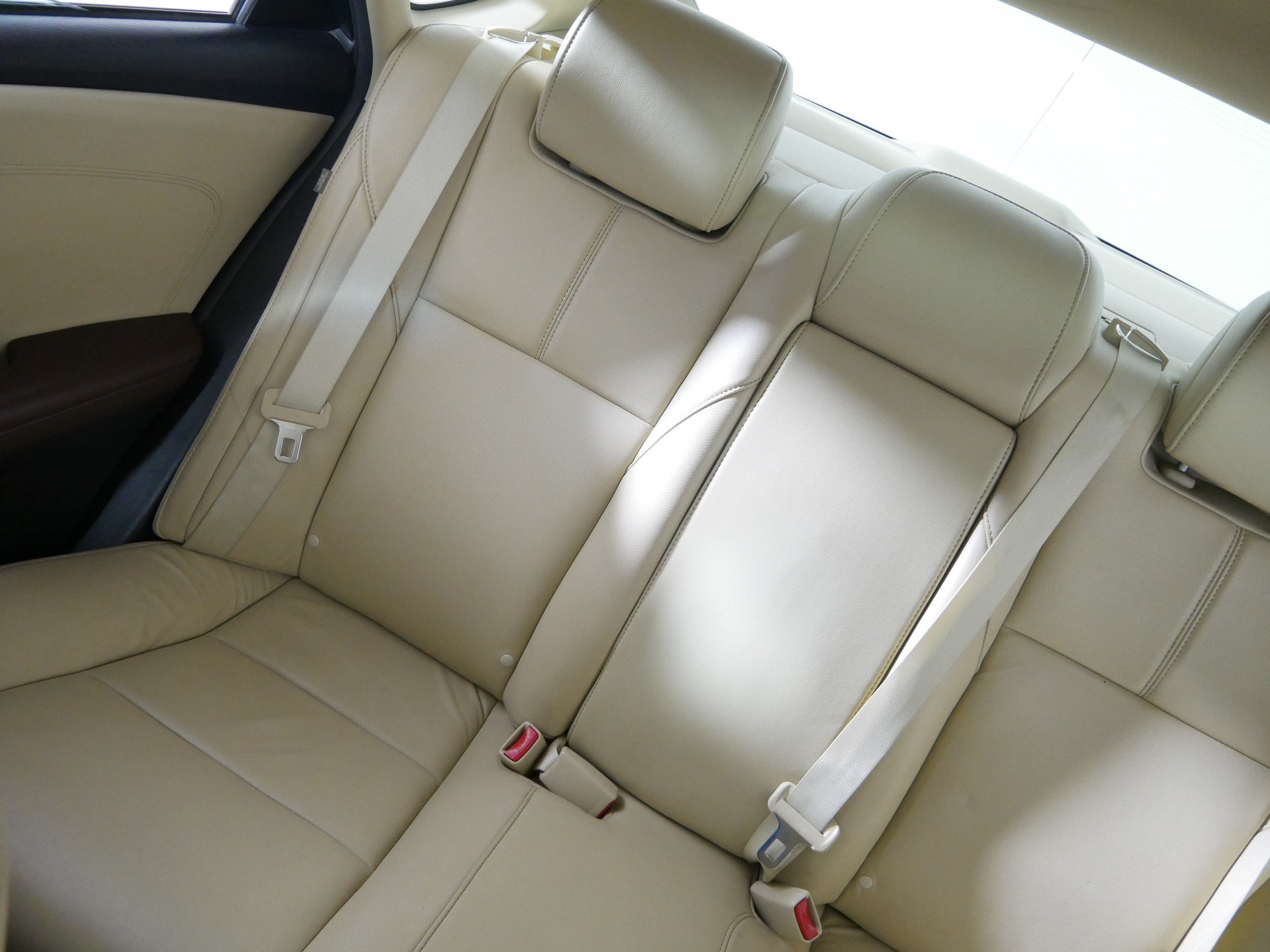 Used 2015 Toyota Avalon XLE Touring FWD image 12