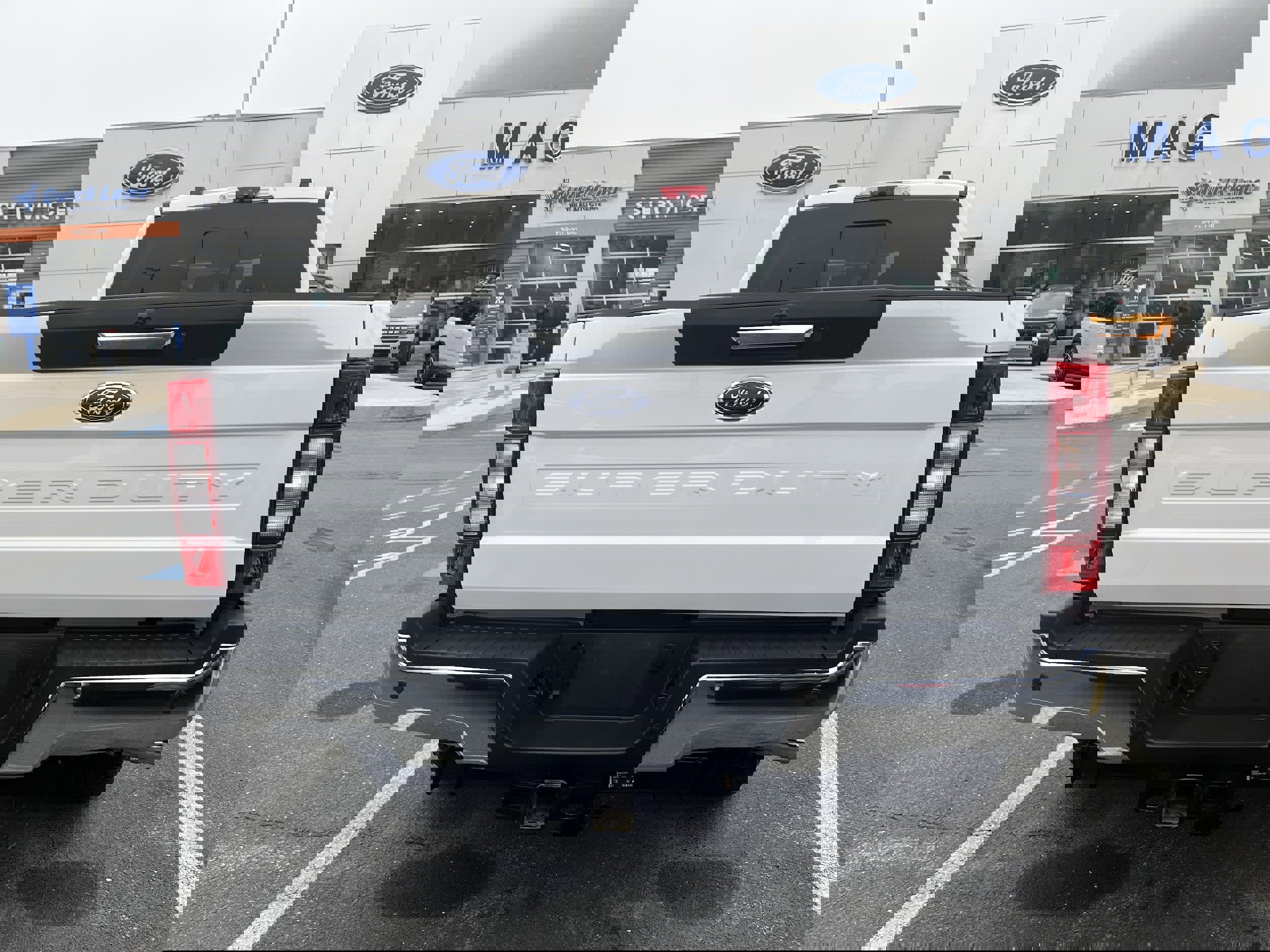 Certified 2020 Ford F350 Lariat w/ Chrome Package image 5