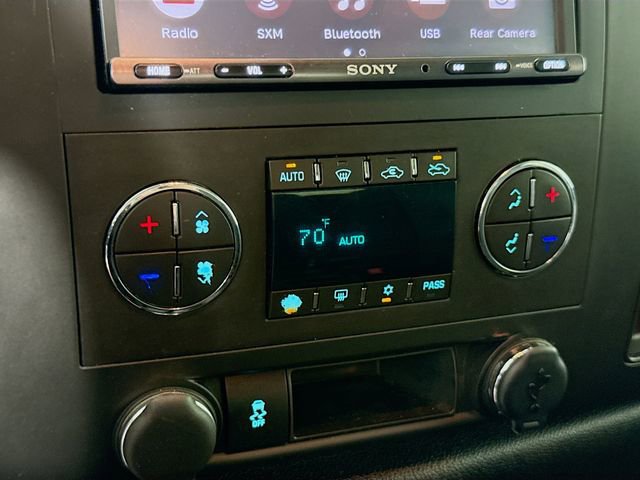 Used 2014 Chevrolet Silverado 2500 LT w/ Z71 Appearance Package image 17