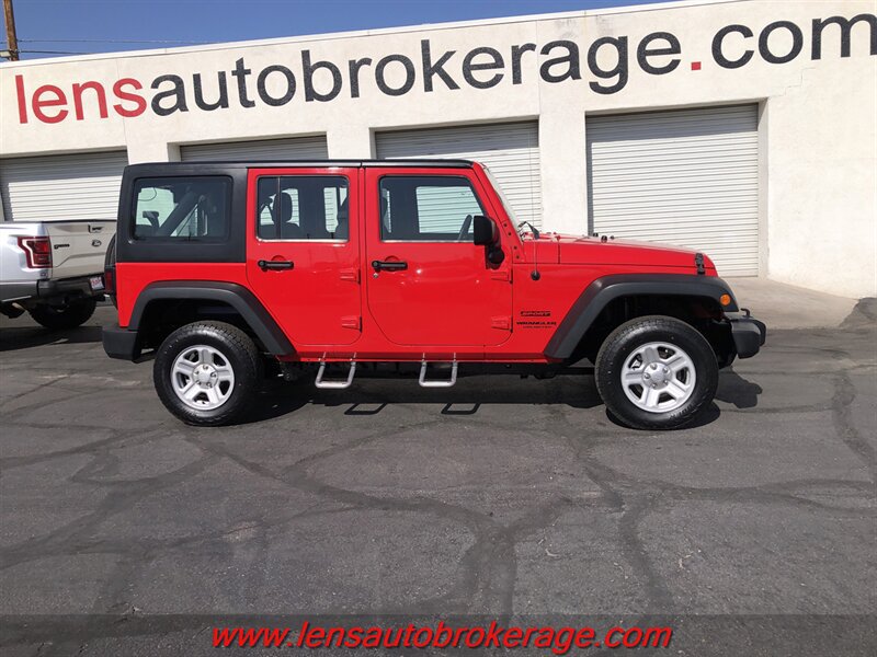 Used 2015 Jeep Wrangler Unlimited Sport AWD/4WD image 1