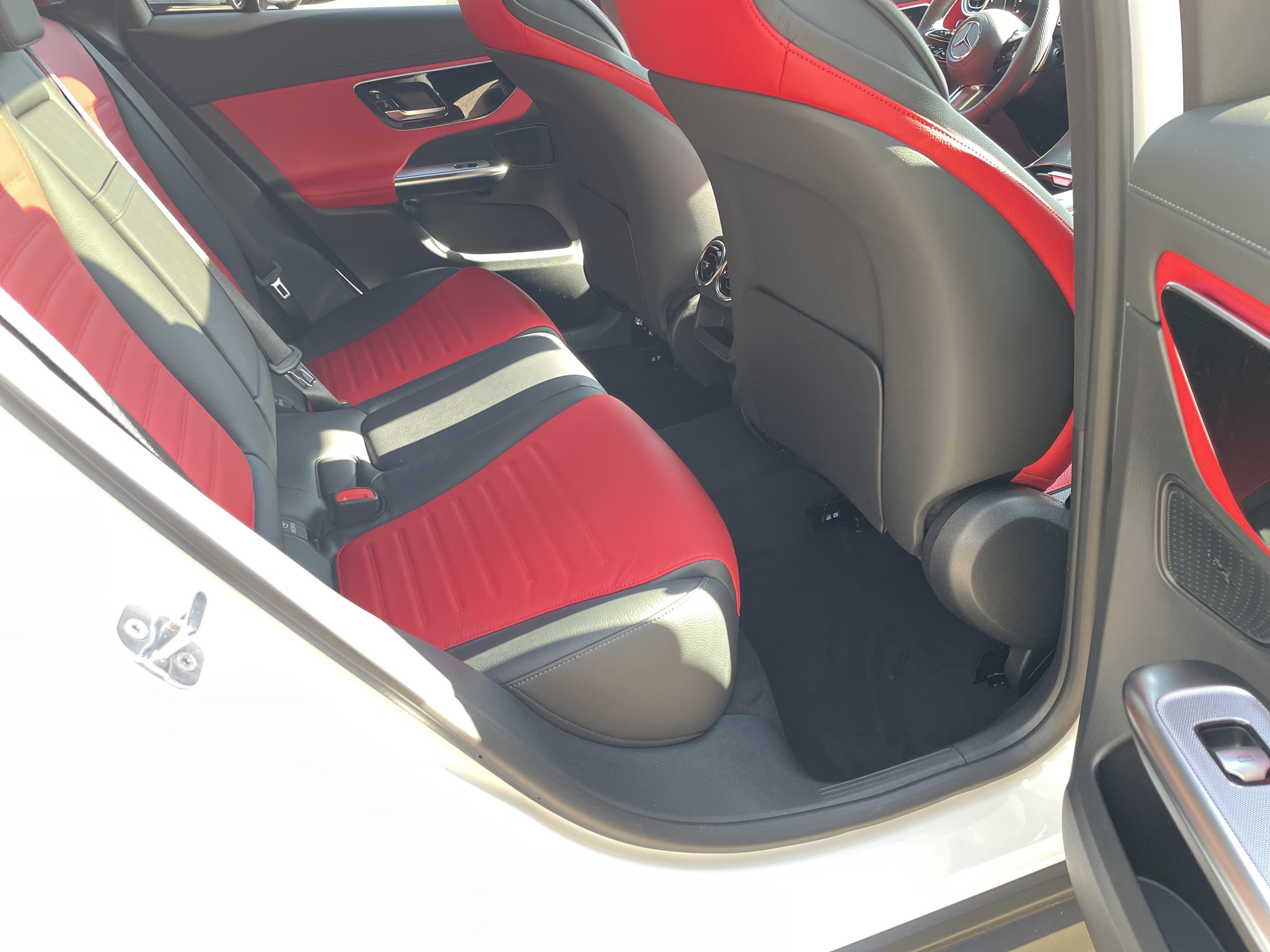 New 2026 Mercedes-Benz GLC 300 4MATIC image 39