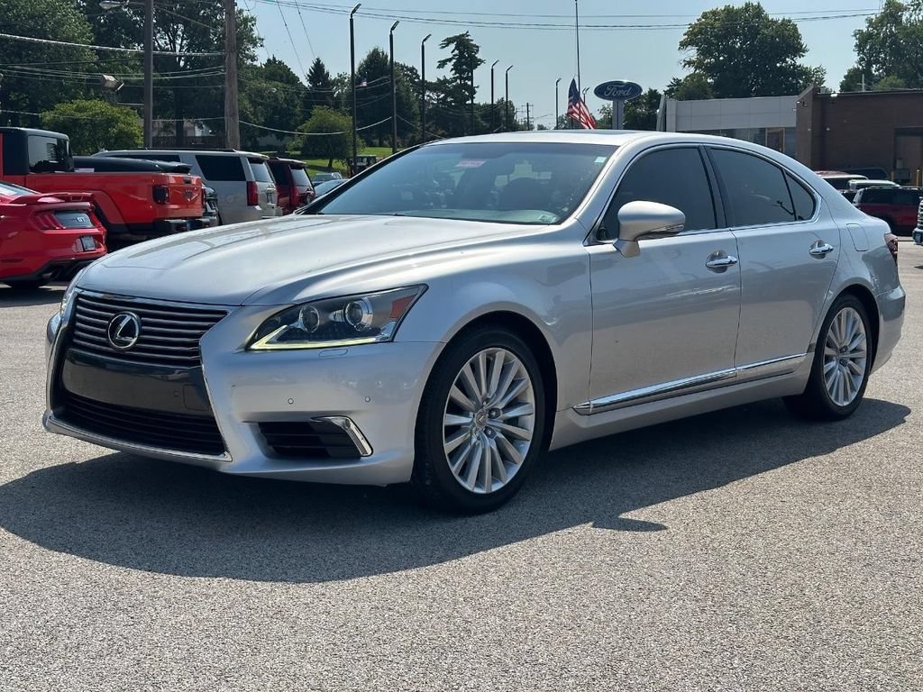 Used 2014 Lexus LS 460 w/ Comfort Package RWD image 8