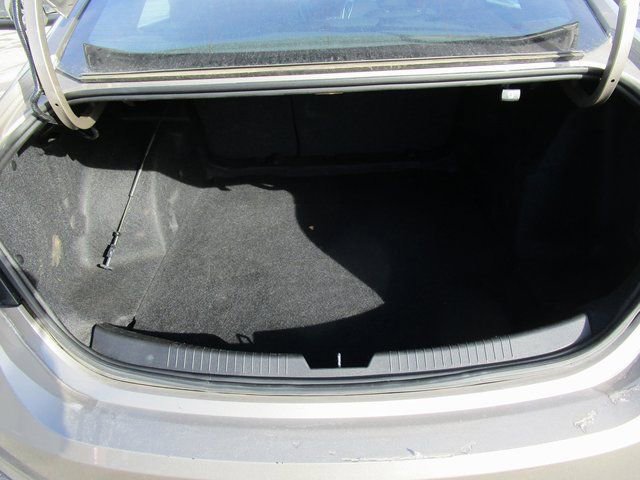 Used 2022 Chevrolet Malibu LT image 11