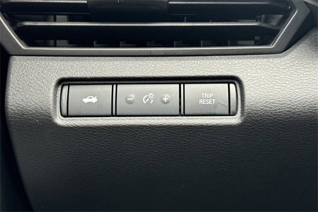 Used 2024 Nissan Altima 2.5 SV image 42