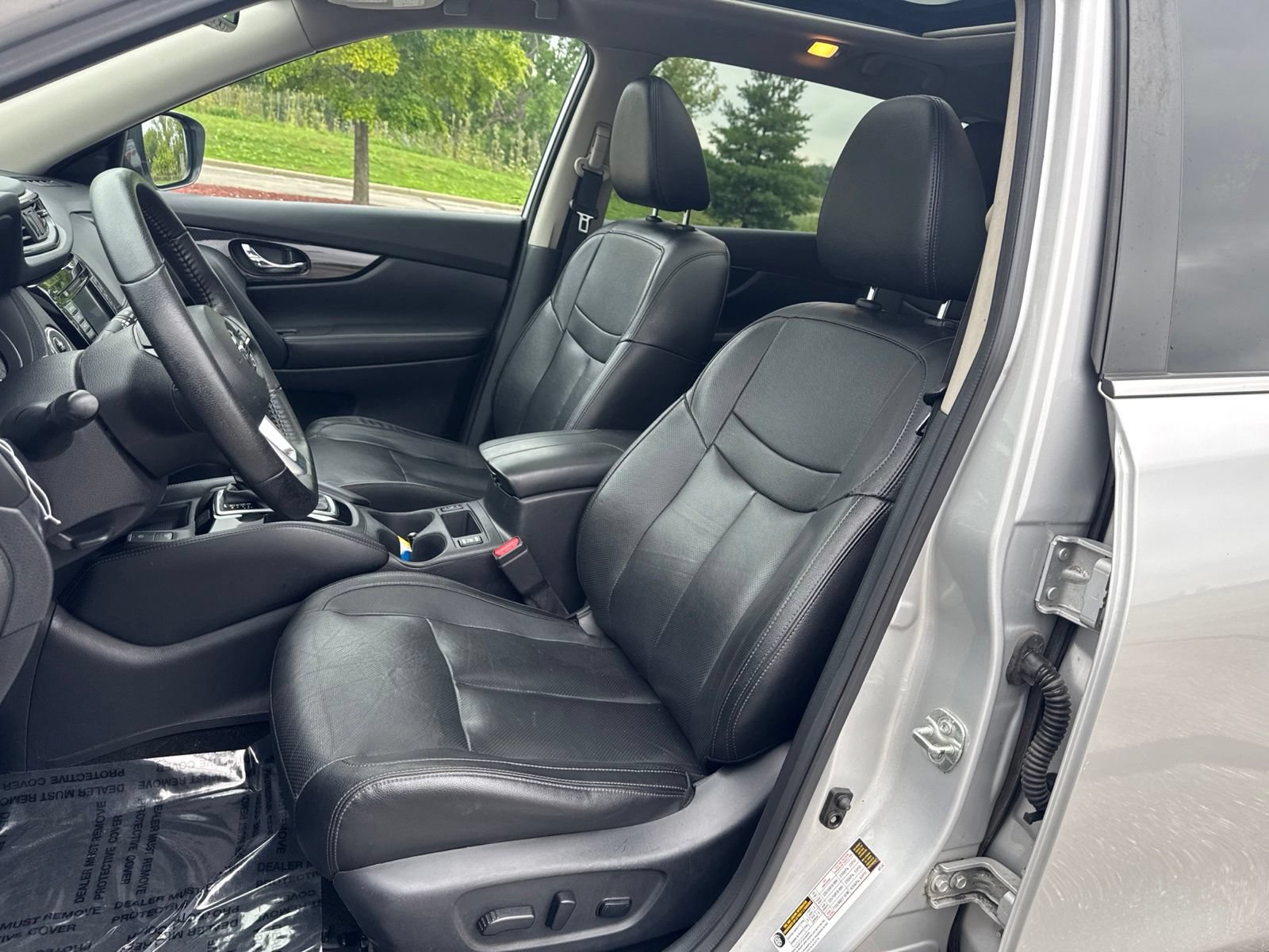 Used 2020 Nissan Rogue SL w/ Premium Package AWD/4WD image 15