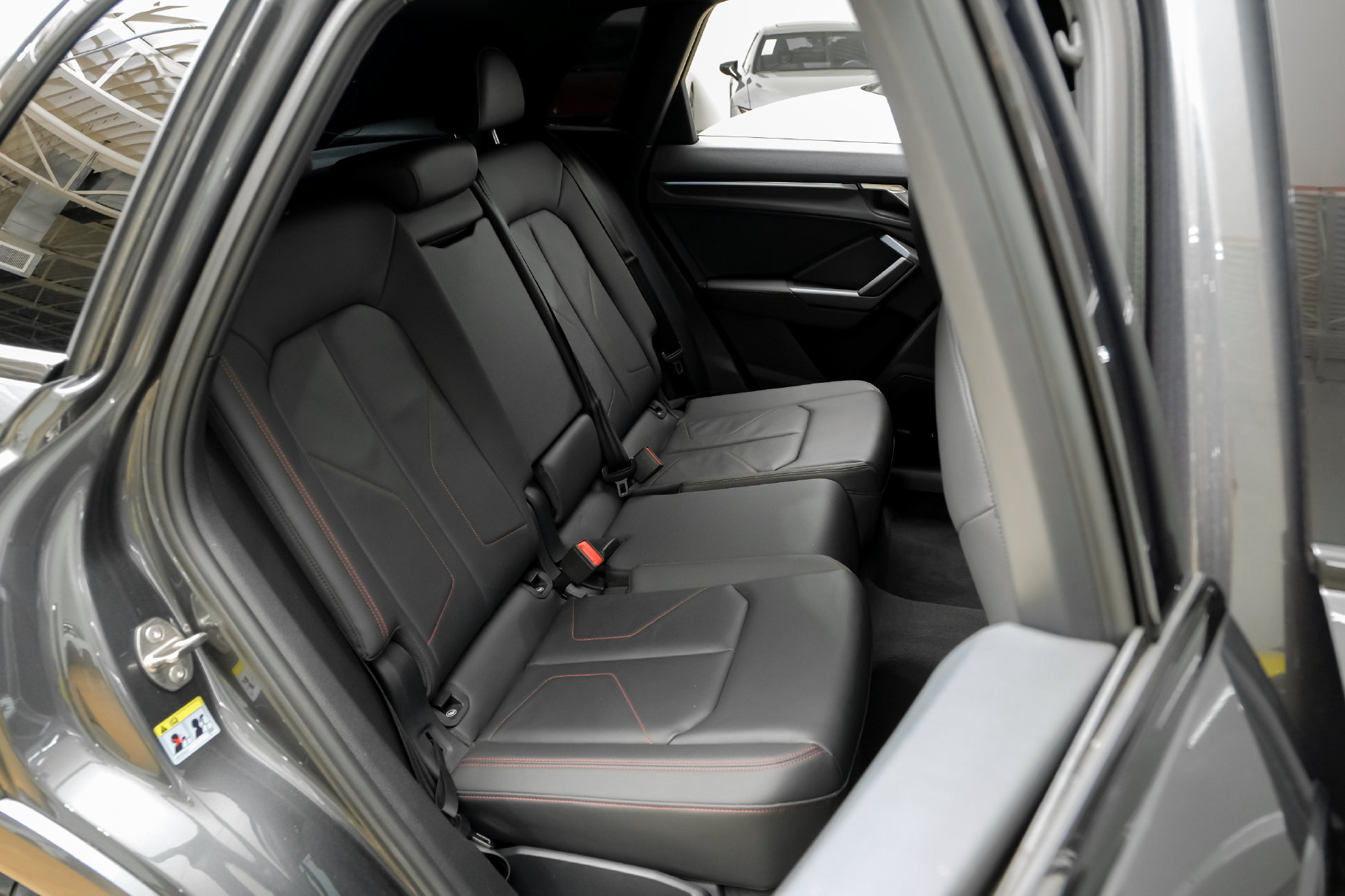 Used 2025 Audi Q3 2.0T Premium Plus AWD/4WD image 46