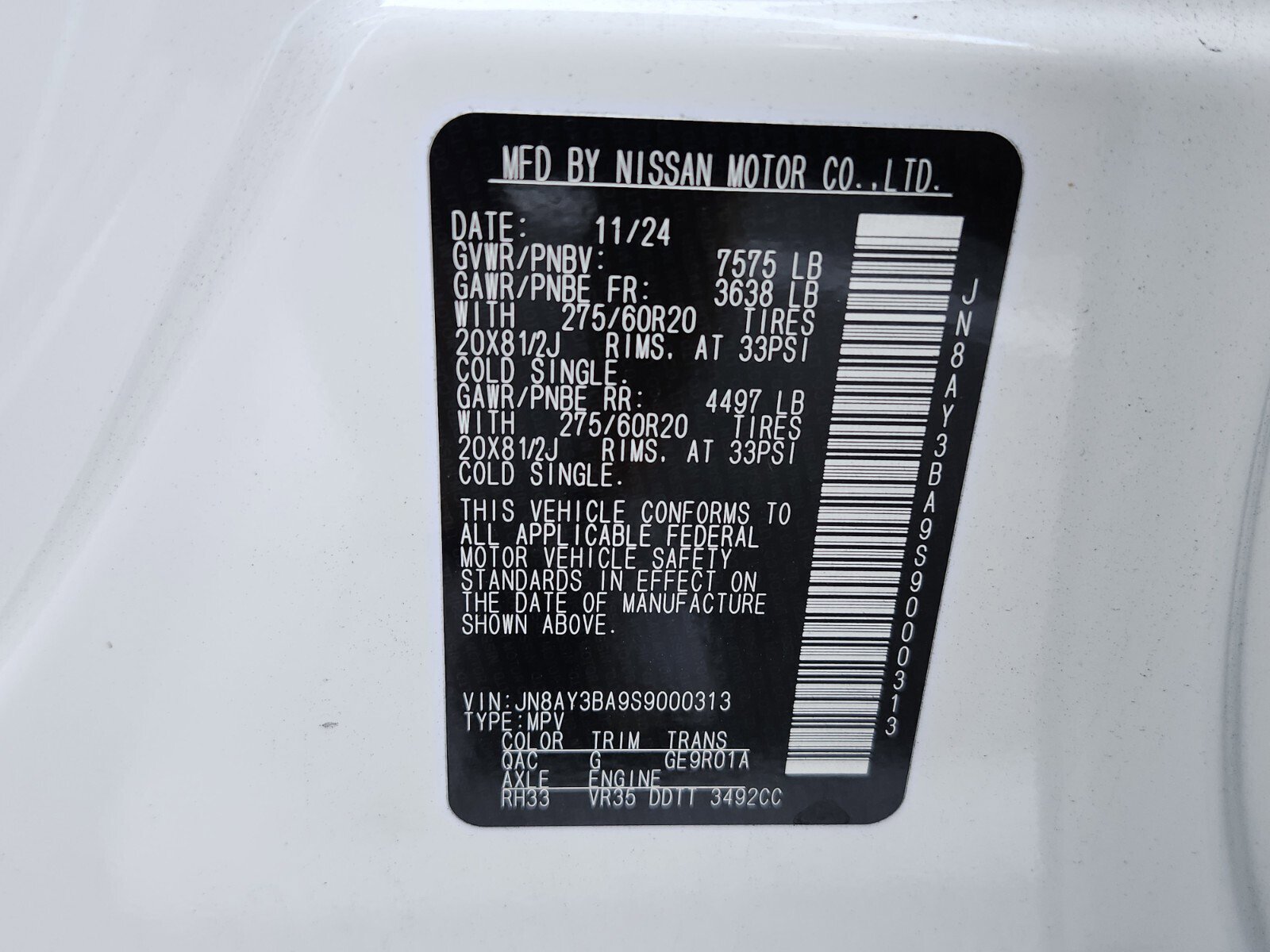 Used 2025 Nissan Armada SL w/ Captain's Chari Seat Package image 29