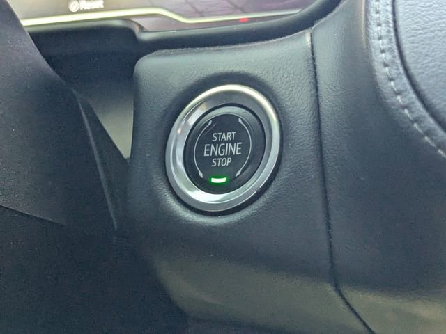 Used 2023 GMC Yukon SLE RWD image 28