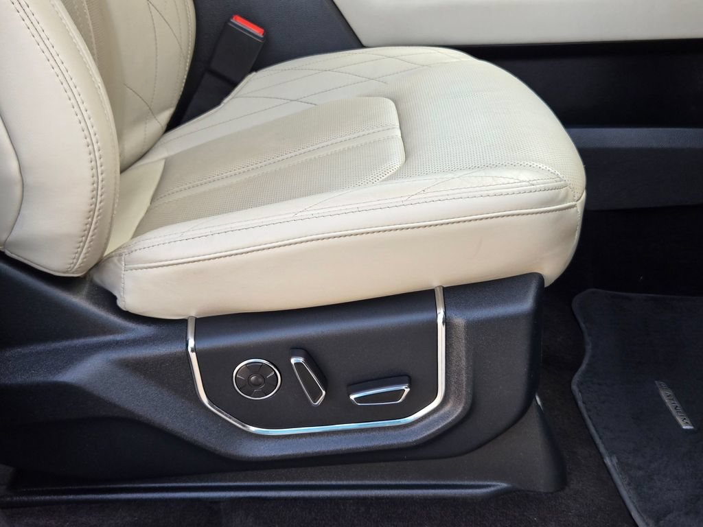 Used 2021 Ford Expedition Platinum RWD image 30